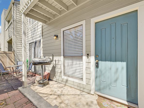 2379 Briarwest Boulevard 85, Houston TX 77077