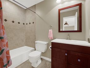 2379 Briarwest Boulevard 85, Houston TX 77077