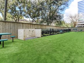 1901 Post Oak Boulevard 4104, Houston TX 77056