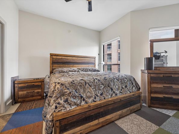 1901 Post Oak Boulevard 4104, Houston TX 77056