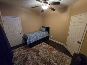 8161 Snowden Street, Houston TX 77028