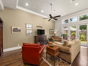 1616 Wrenwood Lakes, Houston TX 77043