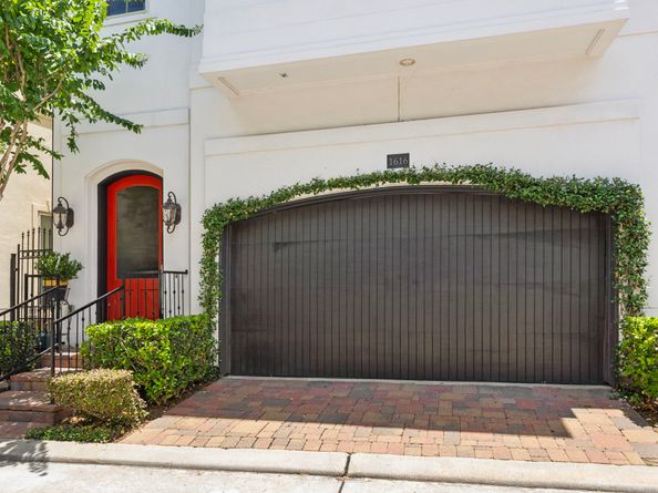 1616 Wrenwood Lakes, Houston TX 77043