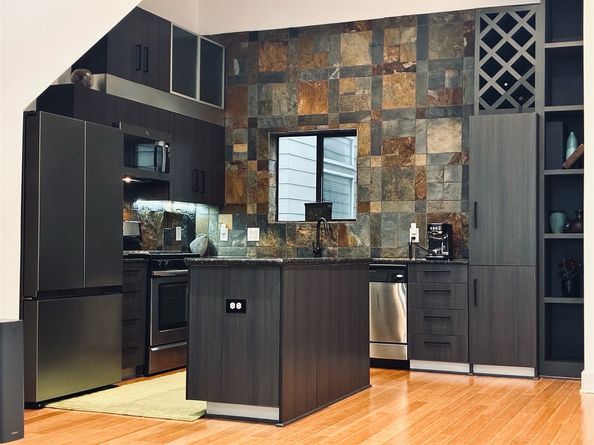 2010 Blodgett Street G, Houston TX 77004