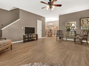 9800 Pagewood Lane 2703, Houston TX 77042