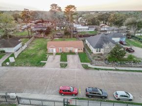 15216 Wickbriar Drive, Houston TX 77053