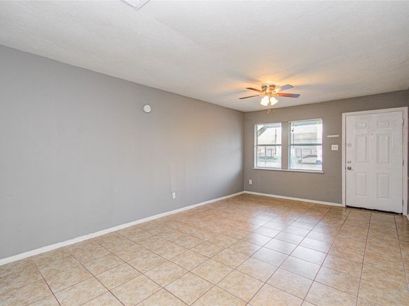 15216 Wickbriar Drive, Houston TX 77053