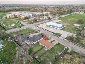 15216 Wickbriar Drive, Houston TX 77053