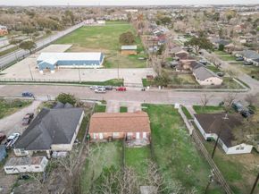 15216 Wickbriar Drive, Houston TX 77053