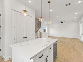 2811 Anita Street, Houston TX 77004