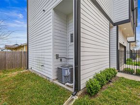 2811 Anita Street, Houston TX 77004