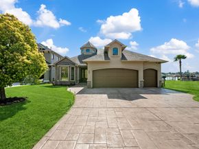 8830 Cross Country Drive, Houston TX 77346