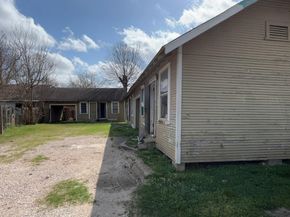 6201 Saint Augustine Street, Houston TX 77021