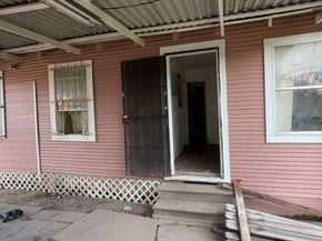 6201 Saint Augustine Street, Houston TX 77021