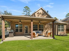 10 Waterfall Way, The Woodlands TX 77375