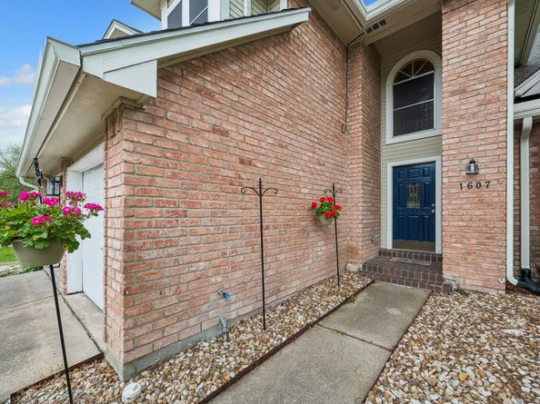 1607 Beaconshire Road, Houston TX 77077
