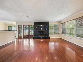 1607 Beaconshire Road, Houston TX 77077