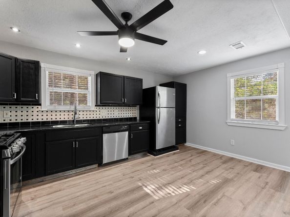2 Ground Brier Court, The Woodlands TX 77381