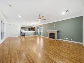 5525 Kiam Street C, Houston TX 77007