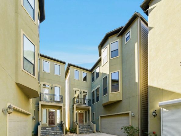 5525 Kiam Street C, Houston TX 77007