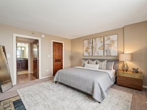 3525 Sage Road 1111, Houston TX 77056