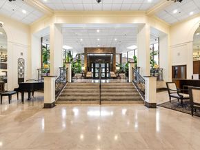 3525 Sage Road 1111, Houston TX 77056
