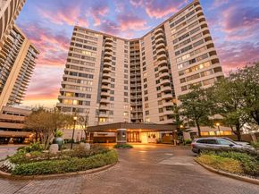 3525 Sage Road 1111, Houston TX 77056
