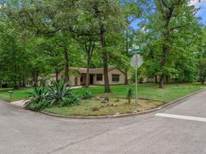 317 Hollywood Drive, Conroe TX 77303