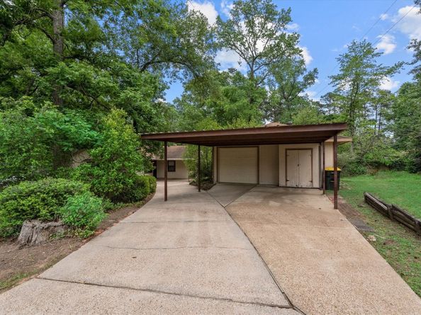 317 Hollywood Drive, Conroe TX 77303