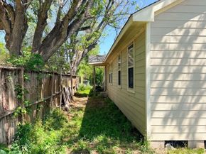 102 Elmfield Street, Houston TX 77047