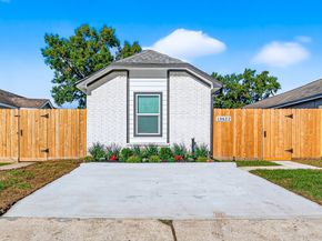 13822 Northlake Drive, Houston TX 77049