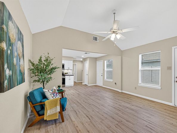 13822 Northlake Drive, Houston TX 77049