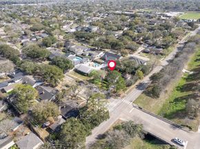 5347 Rutherglenn Drive, Houston TX 77096
