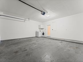 7294 Regency Square Ct, Houston TX 77036