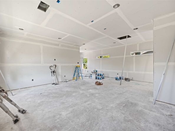 801 E 32nd 1/2 Street, Houston TX 77022