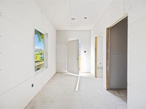 801 E 32nd 1/2 Street, Houston TX 77022