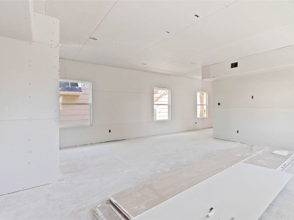 801 E 32nd 1/2 Street, Houston TX 77022