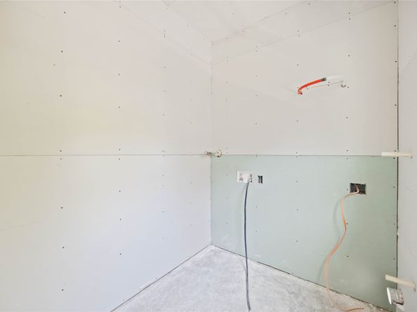 801 E 32nd 1/2 Street, Houston TX 77022