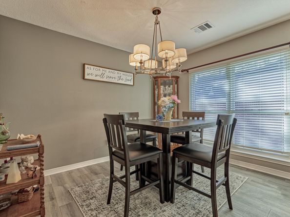 147 Wynnoak, The Woodlands TX 77382