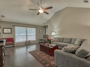 147 Wynnoak, The Woodlands TX 77382