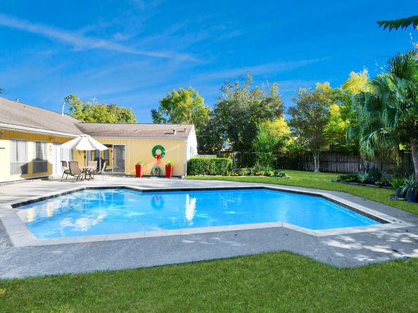 11307 Overbrook Lane, Houston TX 77077