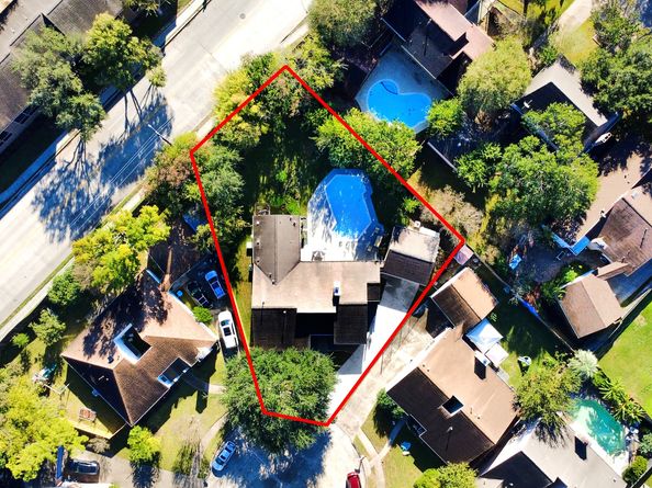 11307 Overbrook Lane, Houston TX 77077