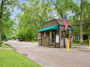 11711 Memorial Drive 127, Houston TX 77024