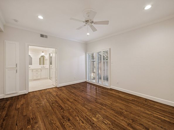 11711 Memorial Drive 127, Houston TX 77024