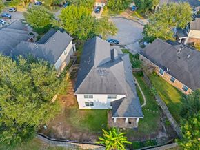 8711 Preston Field Lane, Houston TX 77095