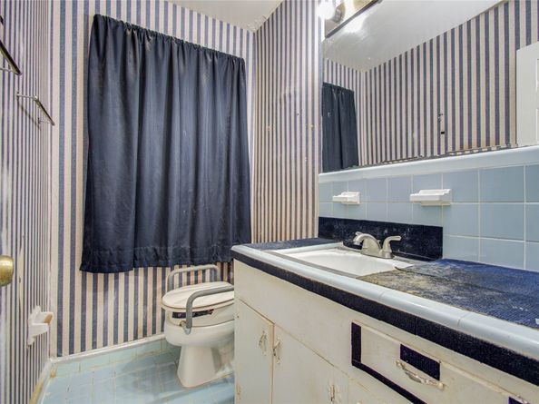 5007 Edfield Street, Houston TX 77033