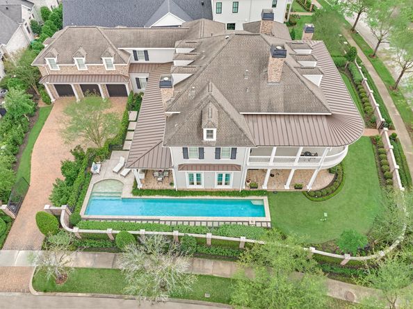 22 E Shore Drive, The Woodlands TX 77380