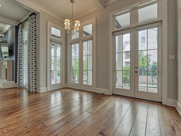 22 E Shore Drive, The Woodlands TX 77380