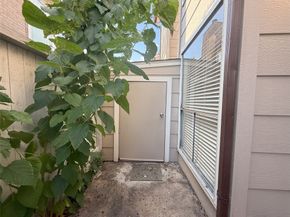 2100 Wilcrest Drive 107, Houston TX 77042