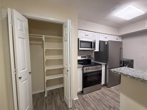 2100 Wilcrest Drive 107, Houston TX 77042